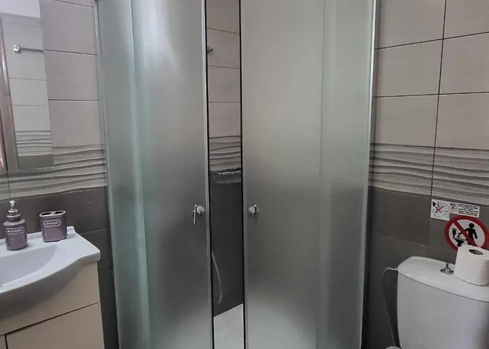 Dimitri يميناريا